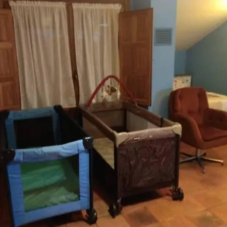 Spacious House In With Garden Holiday home *
