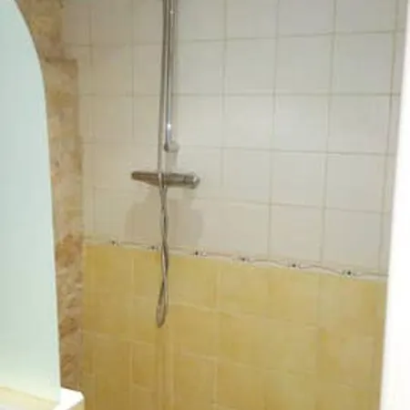 Holiday home Spacious House In With Garden Segovia