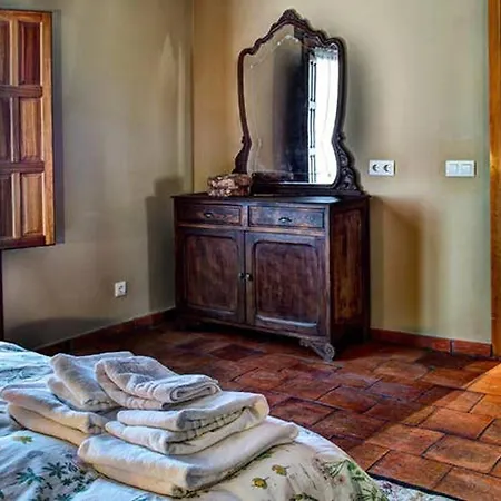 Spacious House In With Garden Holiday home