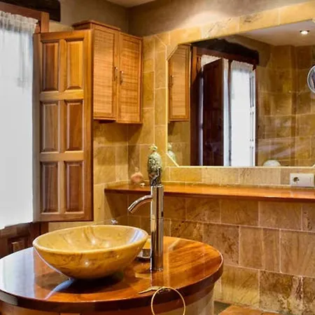 Spacious House In With Garden Holiday home