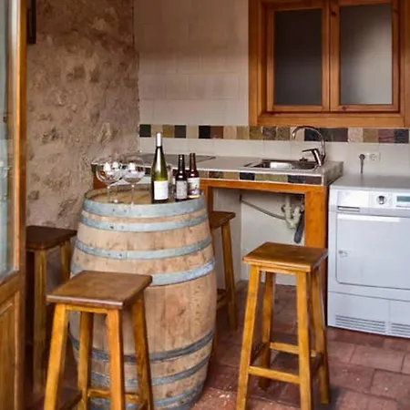 Spacious House In With Garden Holiday home *