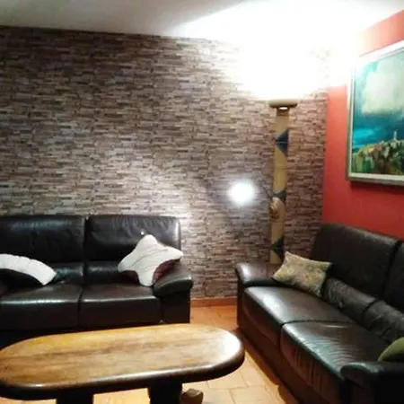 Holiday home Spacious House In With Garden